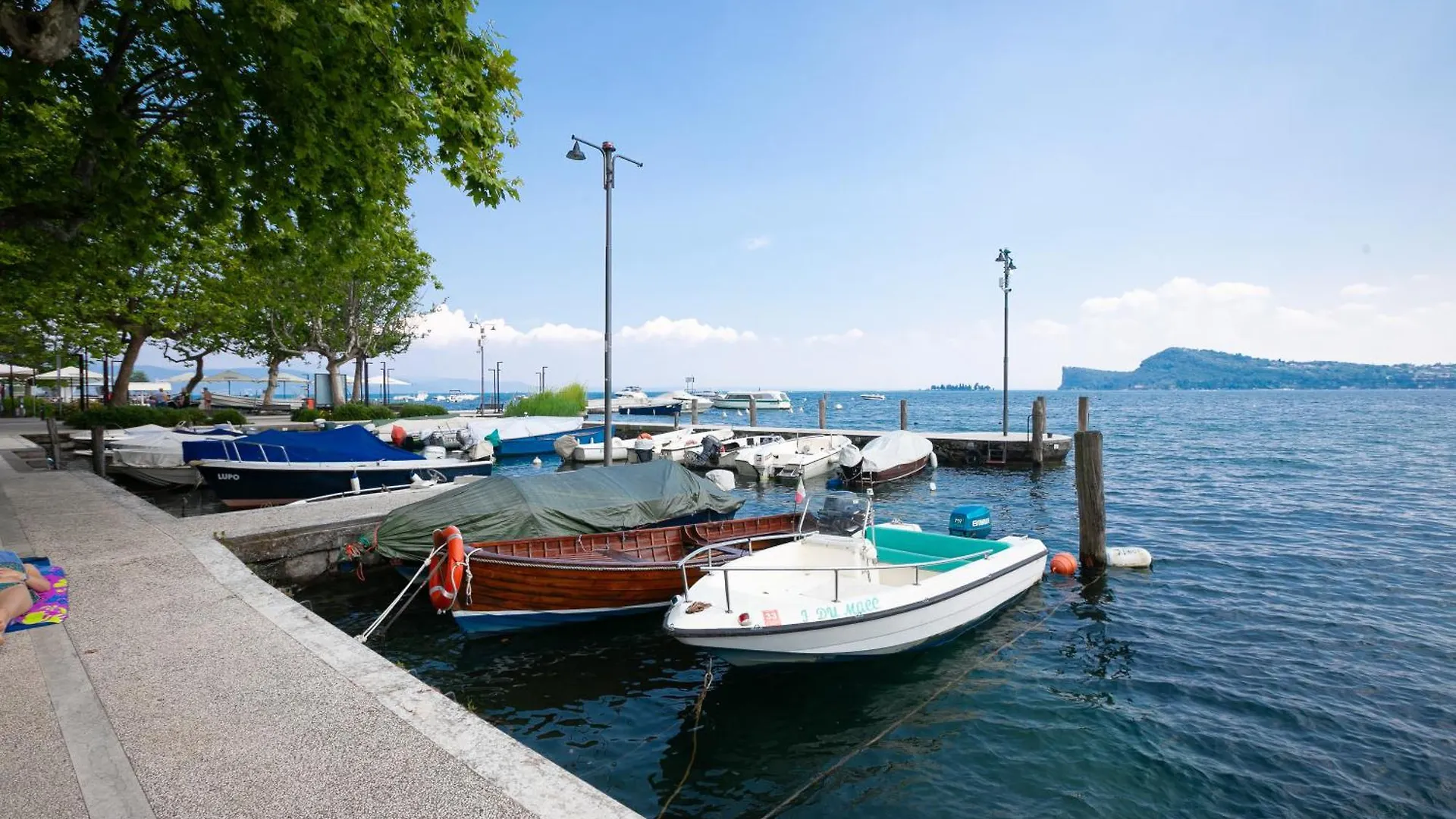 Villa Ulivi Private Pool & Lake View - Happy Rentals Сан-Феличе-дель-Бенако