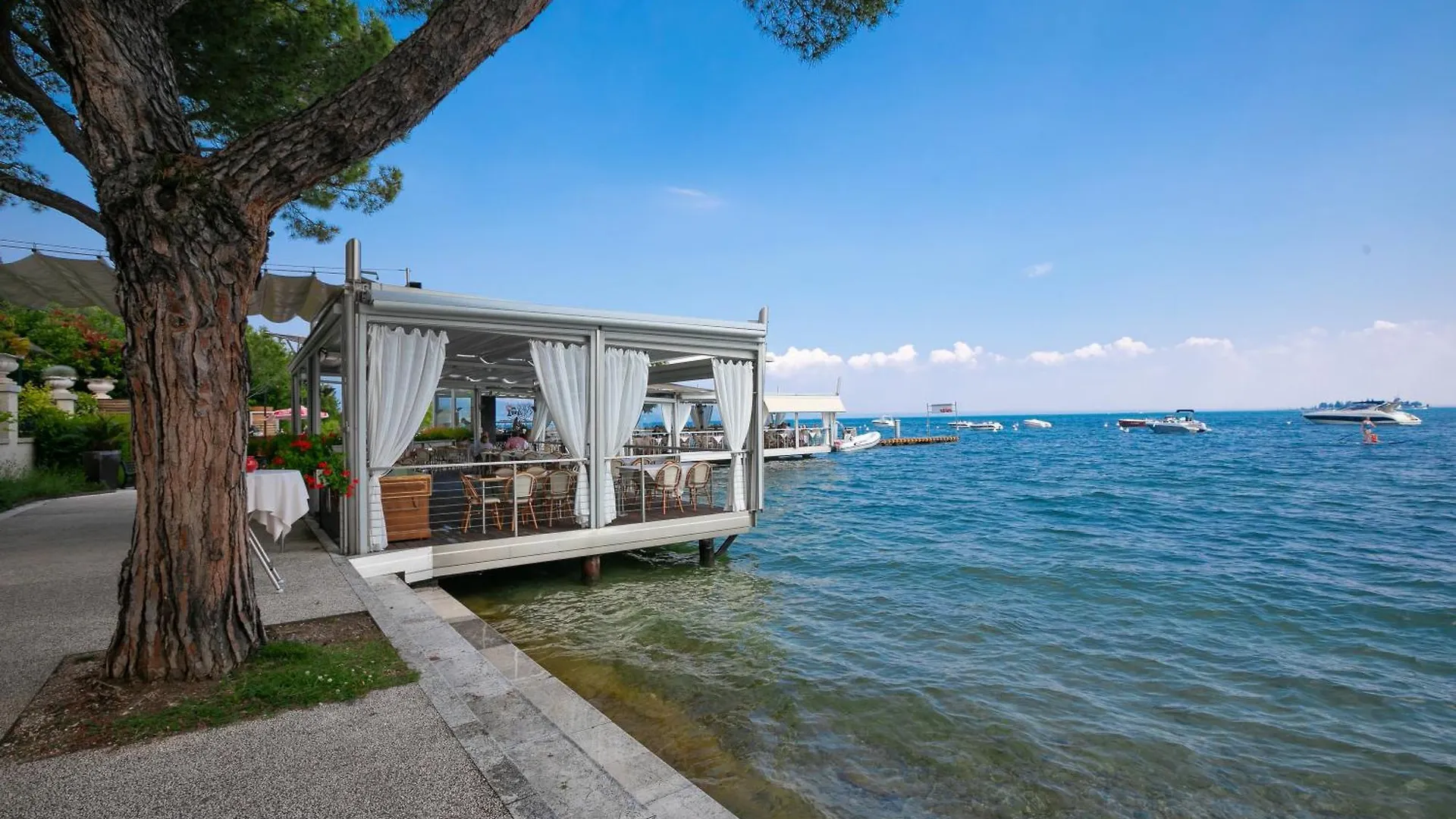 Villa Ulivi Private Pool & Lake View - Happy Rentals Сан-Феличе-дель-Бенако 0*,