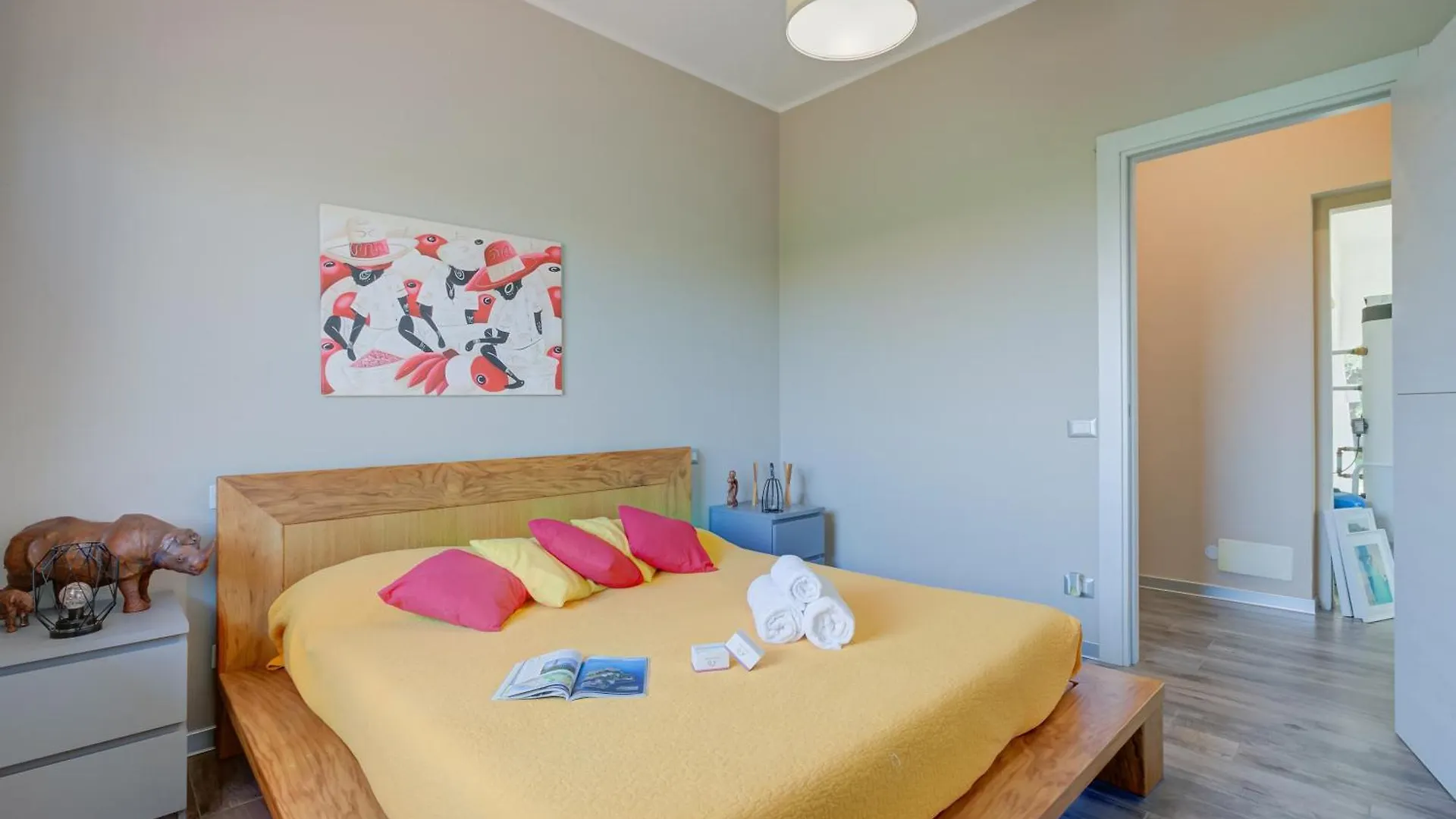 Villa Ulivi Private Pool & Lake View - Happy Rentals Сан-Феличе-дель-Бенако 0*,  Италия