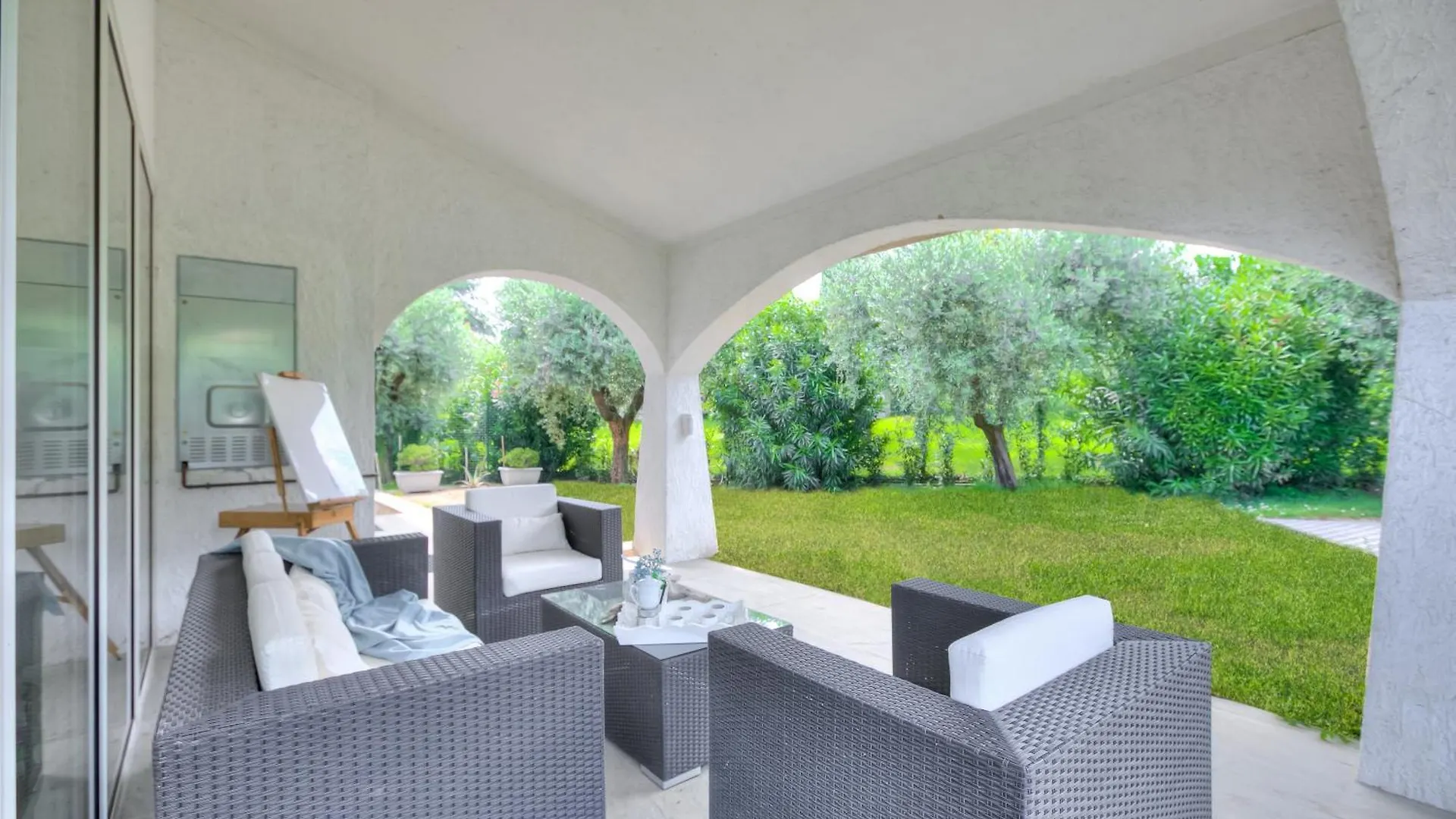 Villa Ulivi Private Pool & Lake View - Happy Rentals Сан-Феличе-дель-Бенако 0*,