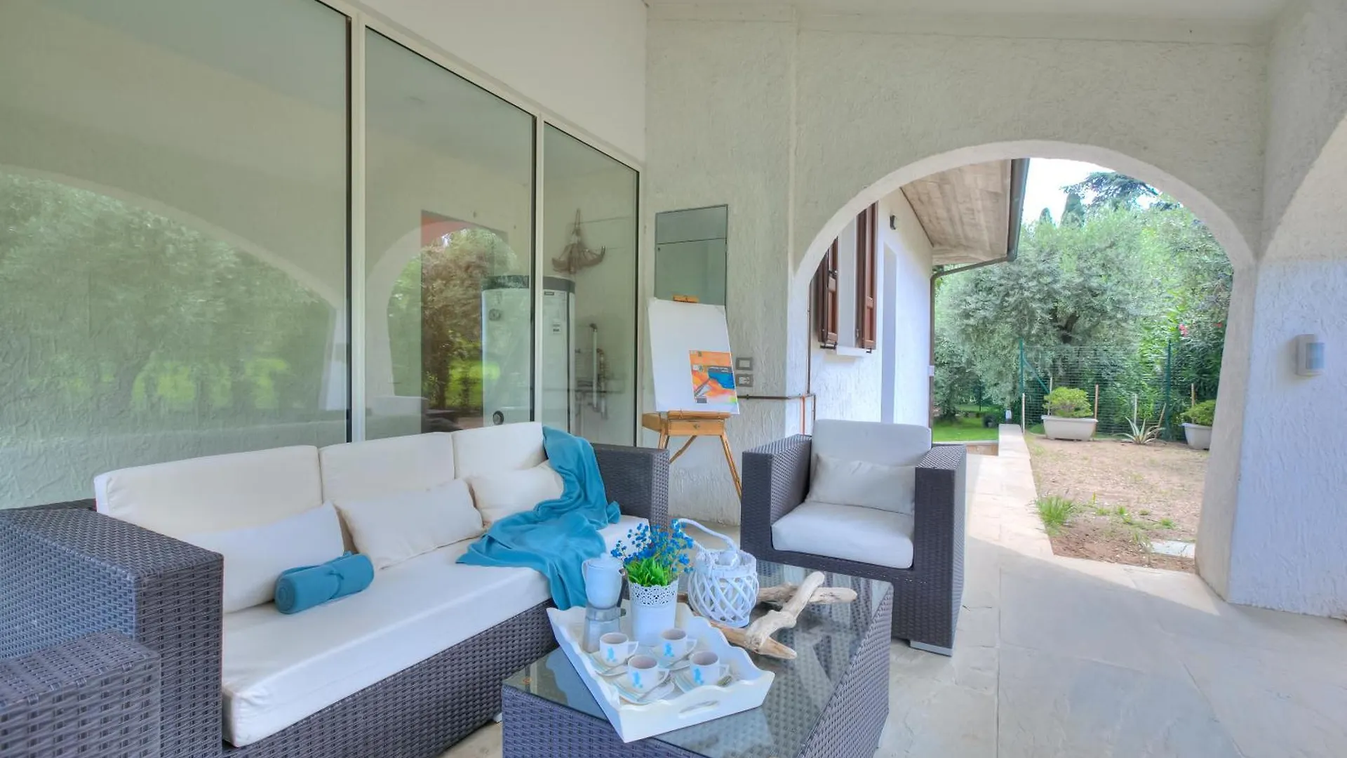 Villa Ulivi Private Pool & Lake View - Happy Rentals San Felice del Benaco Daire